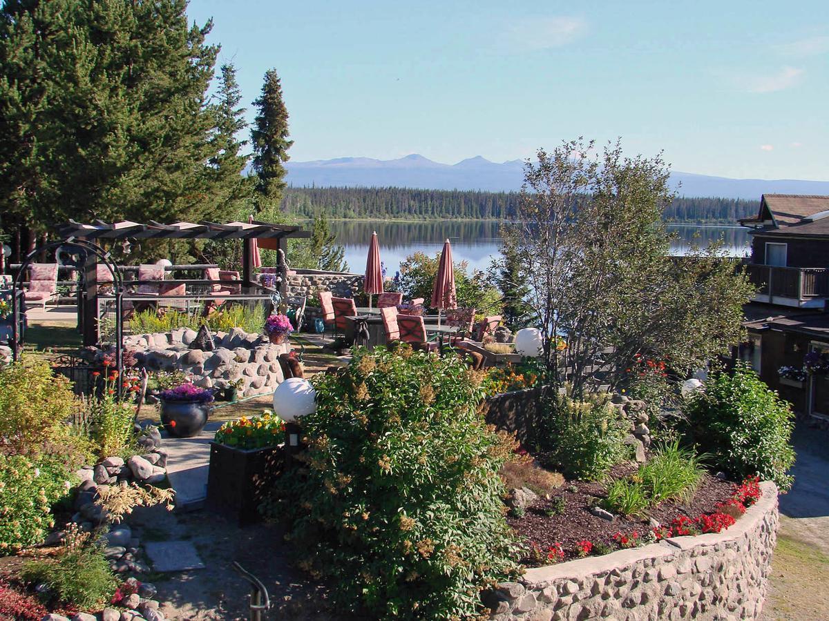 Eagle'S Nest Resort Anahim Lake Exterior foto