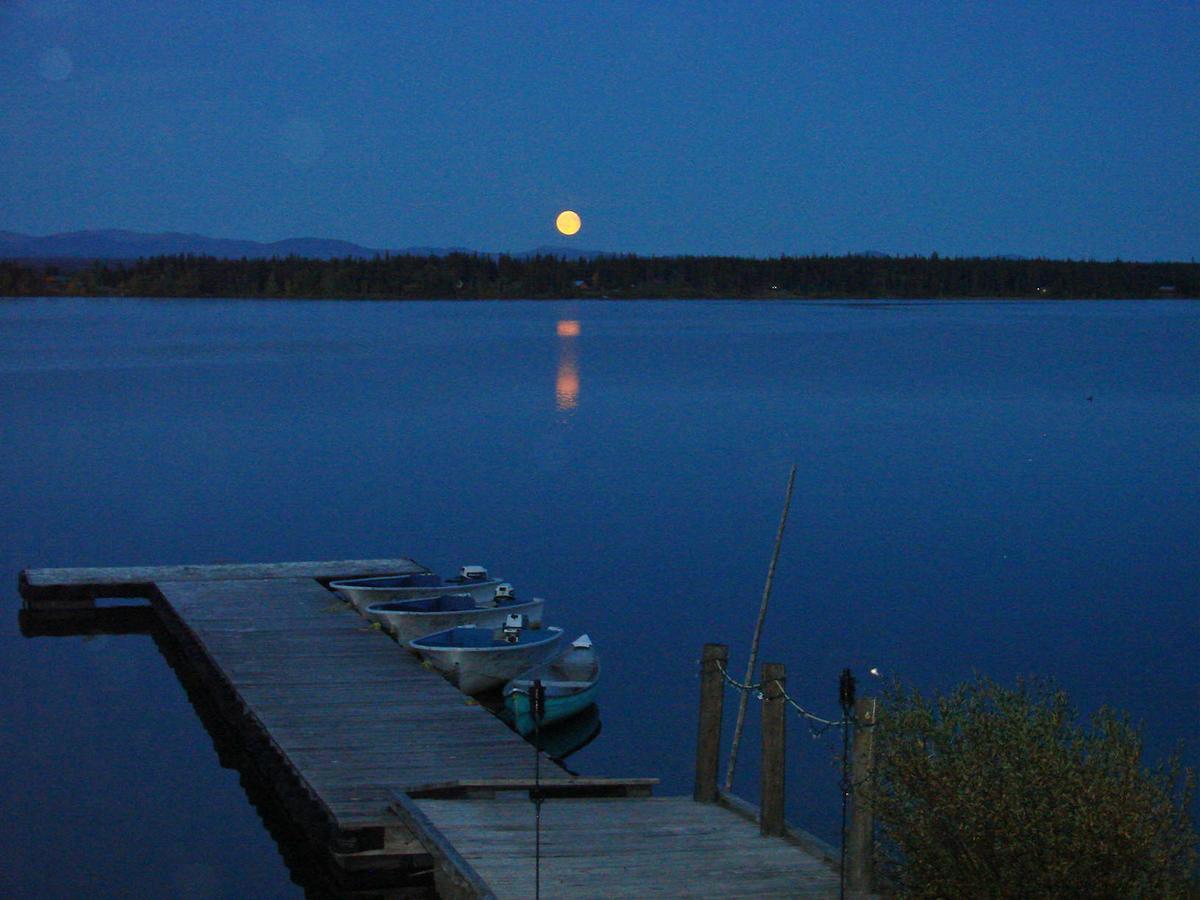 Eagle'S Nest Resort Anahim Lake Exterior foto