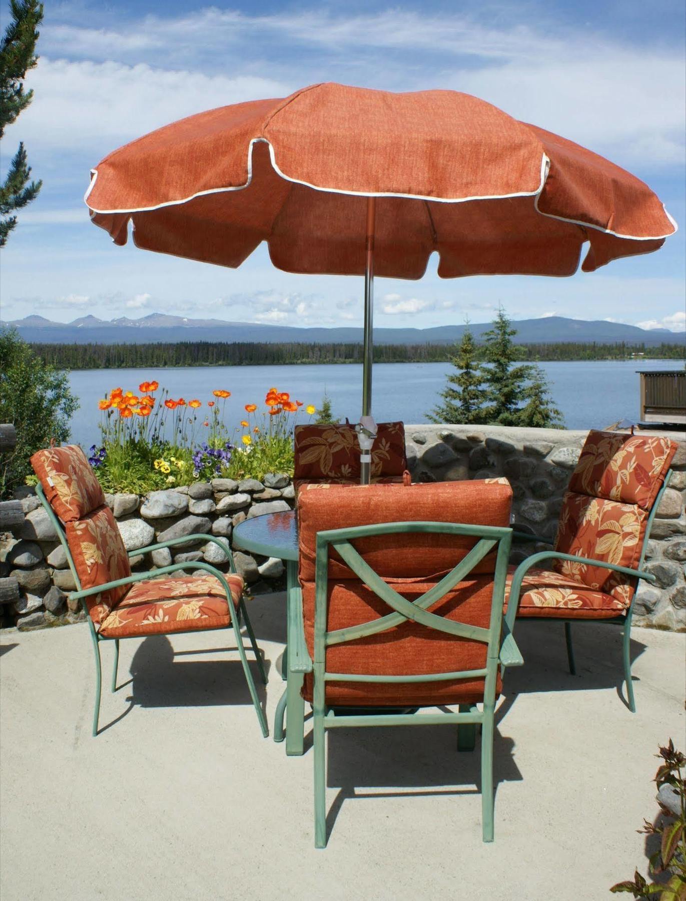 Eagle'S Nest Resort Anahim Lake Exterior foto