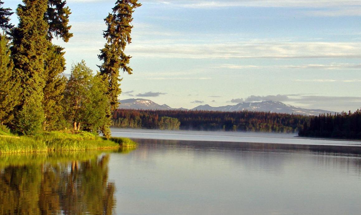 Eagle'S Nest Resort Anahim Lake Exterior foto